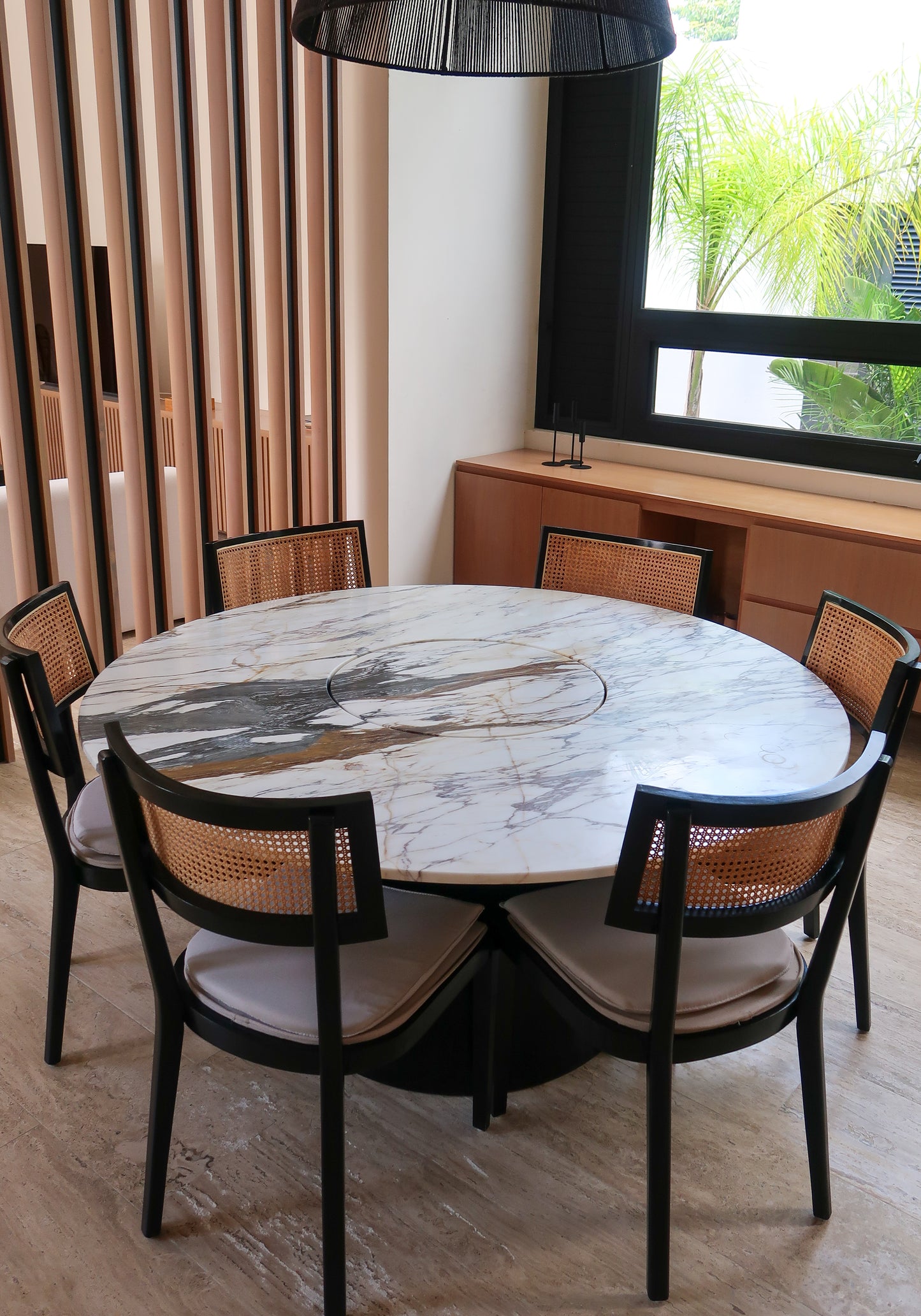 COMEDOR MANOLA 6 PAX